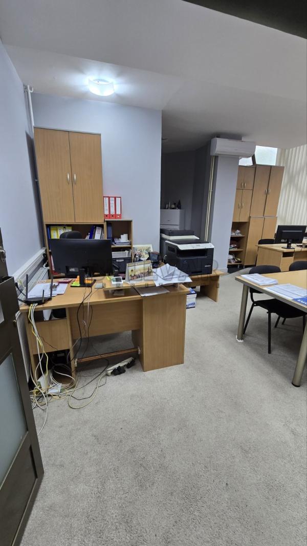 Slika 3 - Bulevar Nemanjića,  Lokal za izdavanje, 37m2, 350€