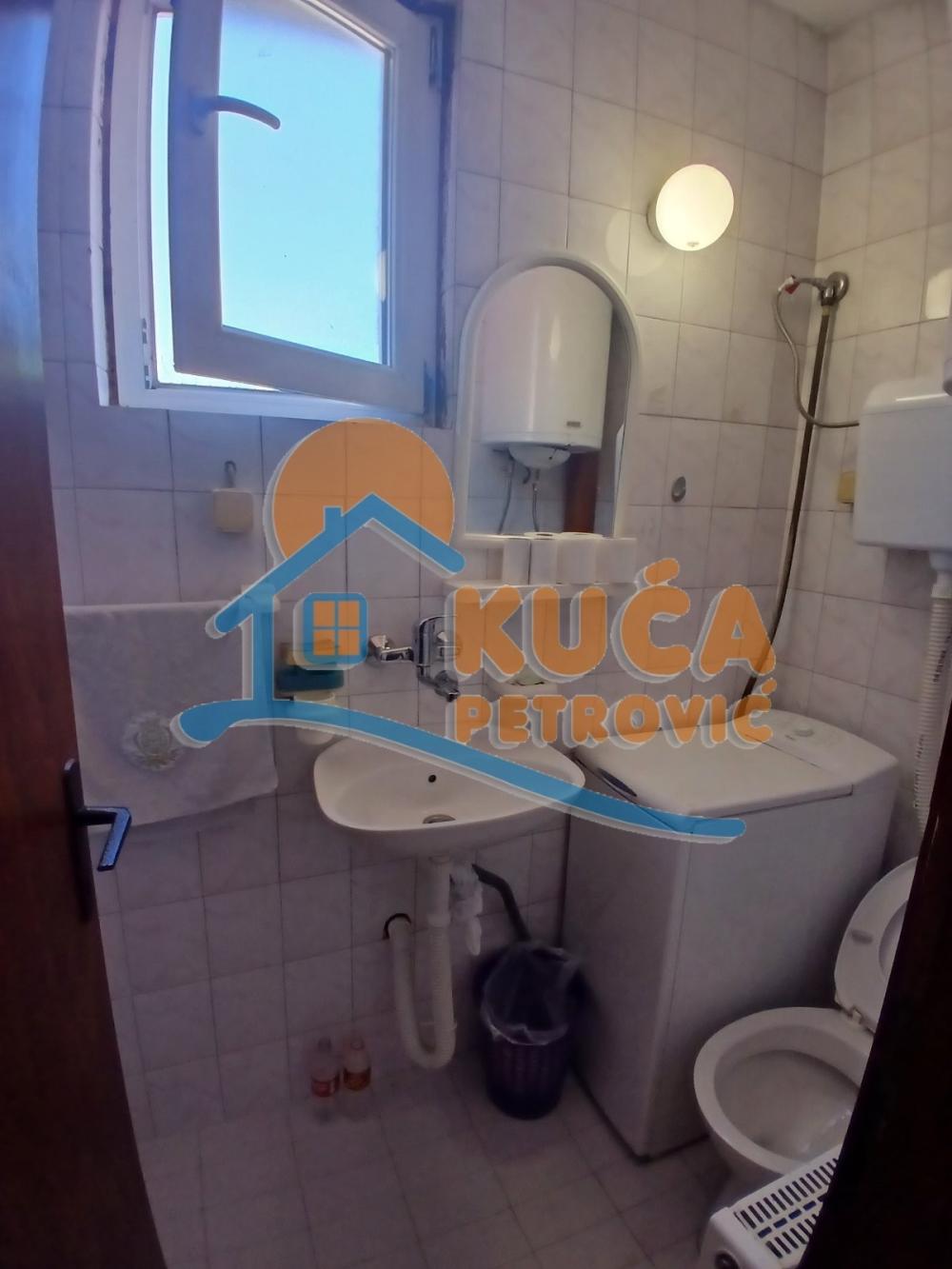 Slika 4 - Cetinjska, Dvosoban stan za izdavanje, 68m2, 400€