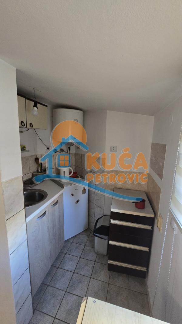 Slika 4 - Cara Dušana,  Kuća za izdavanje, 20m2, 200€