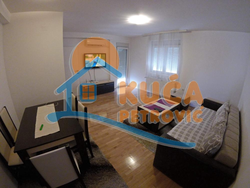 Slika 3 - Jelene Dimitrijević, Jednoiposoban stan za izdavanje, 50m2, 380€