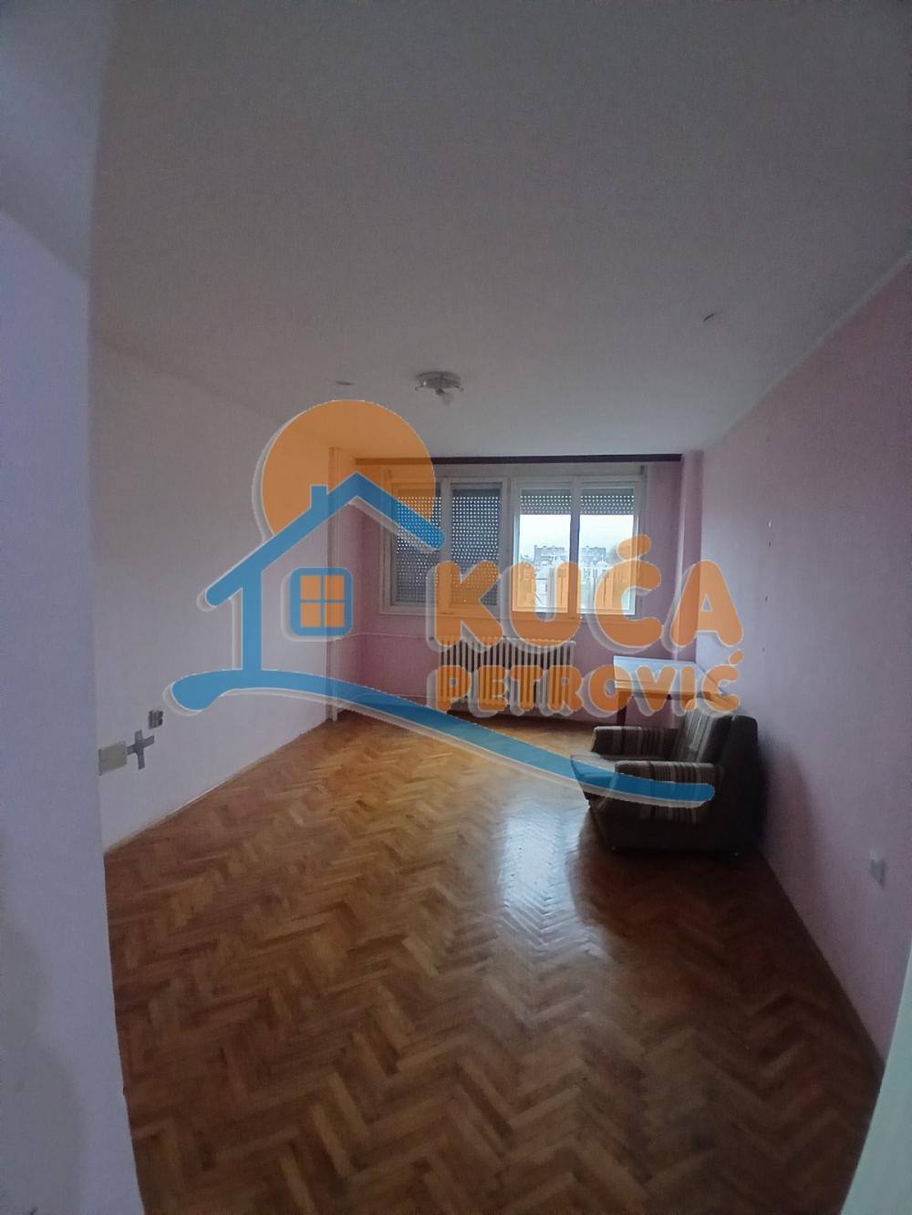 Slika 1 - Pariske komune, Dvosoban stan za izdavanje, 60m2, 250€