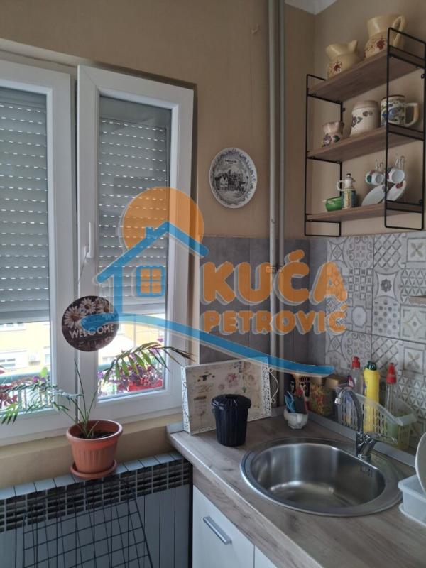 Slika 4 - Bulevar dr Zorana, Četvorosoban stan za izdavanje, 90m2, 500€