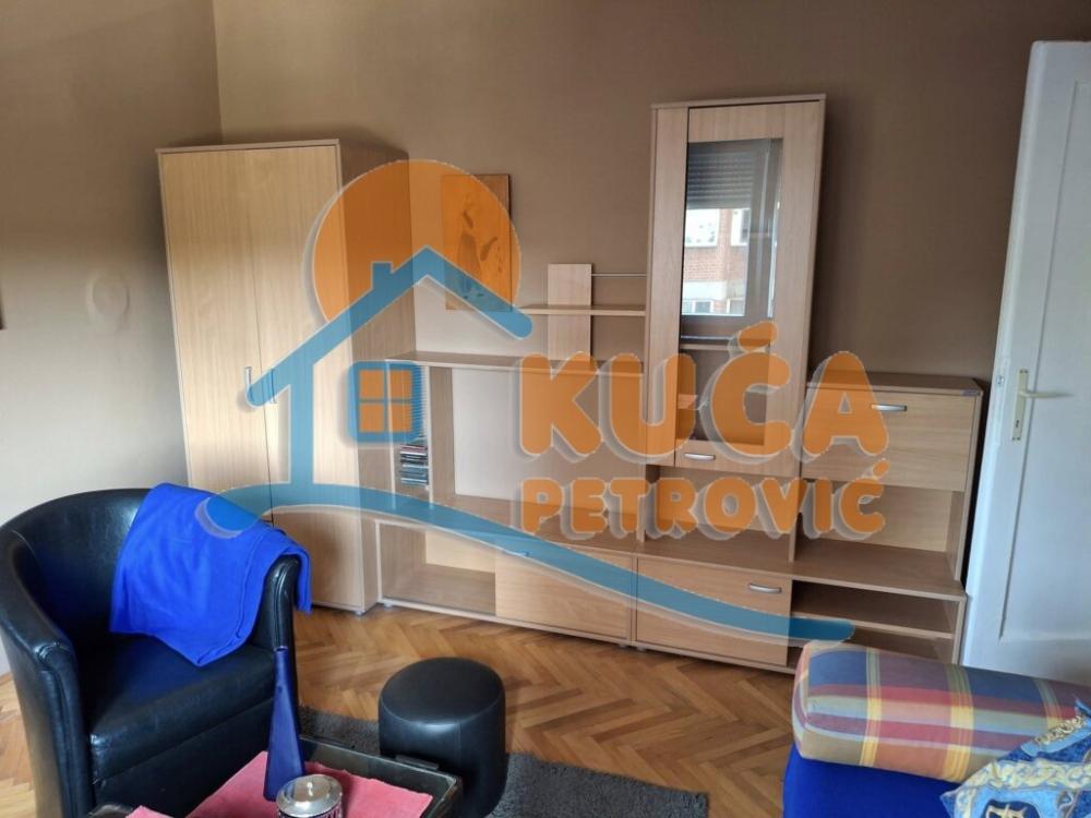 Slika 10 - Bulevar dr Zorana, Četvorosoban stan za izdavanje, 90m2, 500€