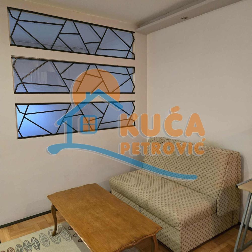 Glavna slika -Dr Petra Vučinića, Jednoiposoban stan za izdavanje, 40m2, 350€