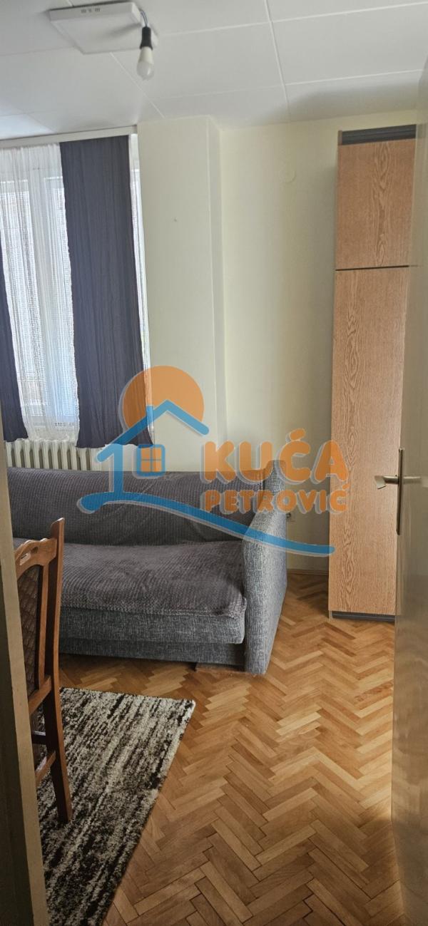 Slika 8 - Bulevar Nemanjića, Jednoiposoban stan za izdavanje, 43m2, 300€