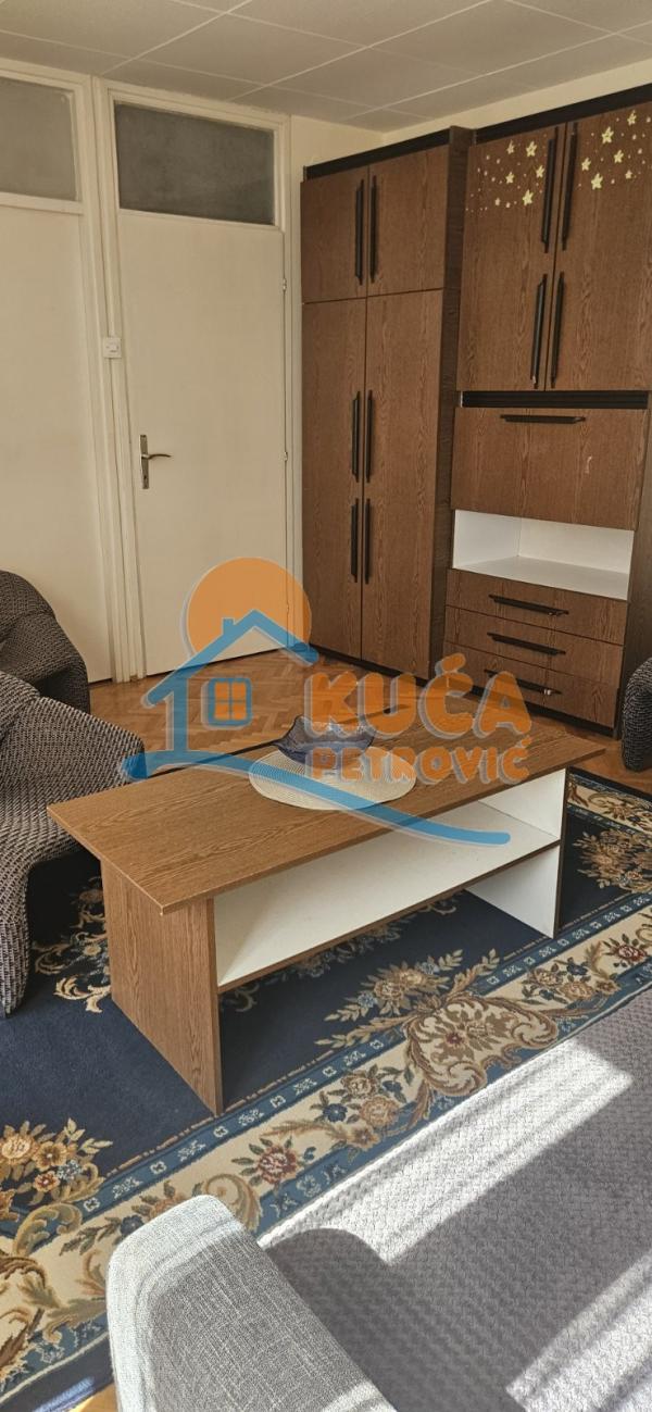 Slika 3 - Bulevar Nemanjića, Jednoiposoban stan za izdavanje, 43m2, 300€