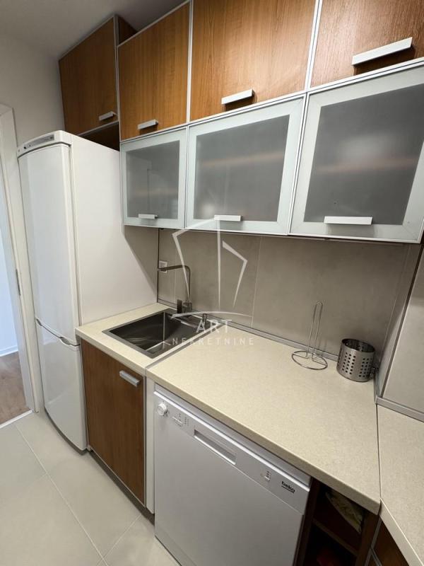 Slika 6 - Šafarikova, Dvosoban stan za izdavanje, 60m2, 700€