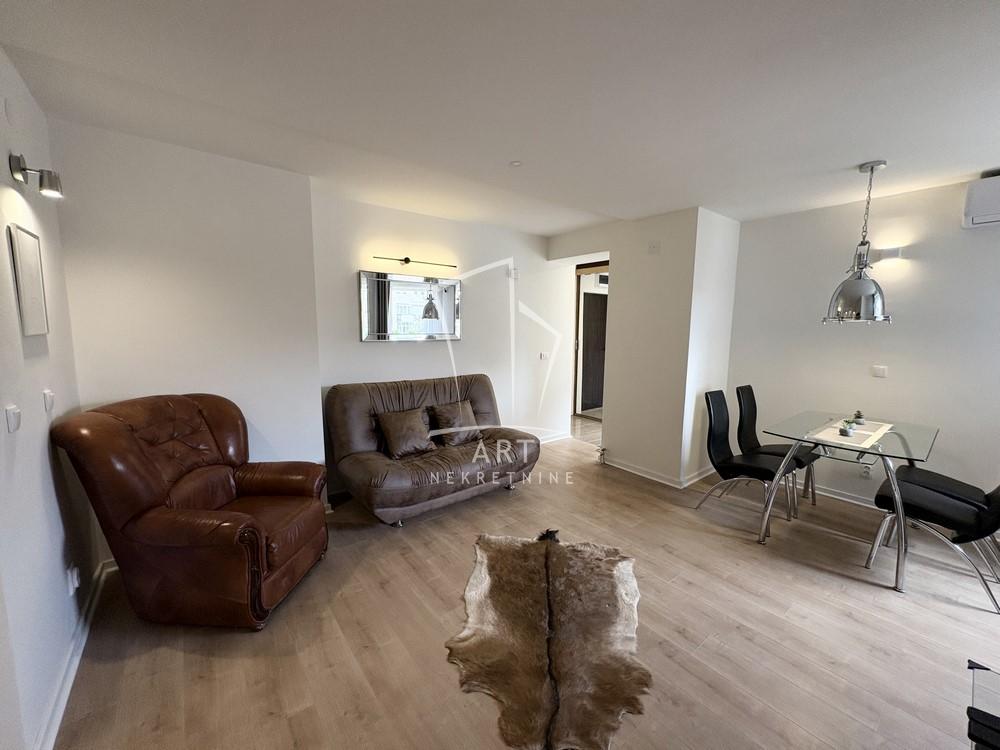 Slika 1 - Šafarikova, Dvosoban stan za izdavanje, 60m2, 700€