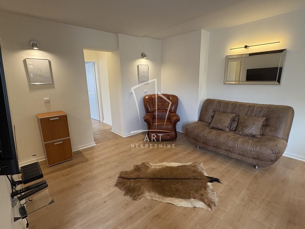 Glavna slika -Šafarikova, Dvosoban stan za izdavanje, 60m2, 700€