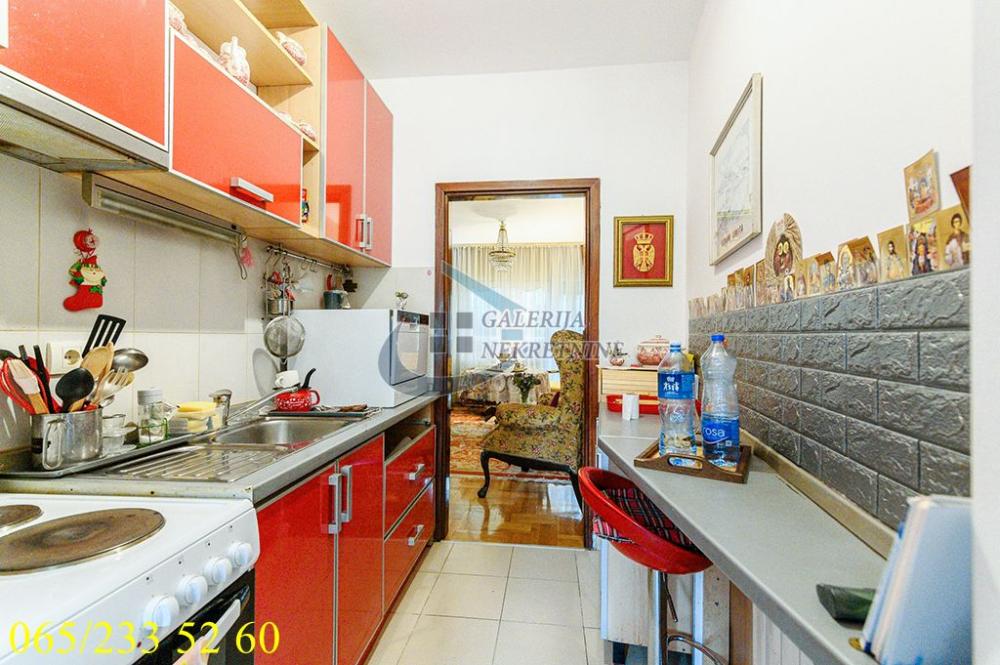 Slika 2 - Sazonova, Dvoiposoban stan na prodaju, 61m2, 240.000€