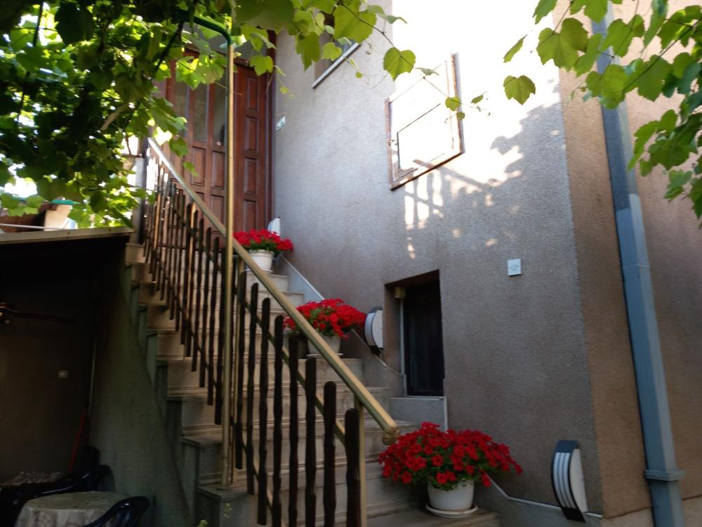 Slika 2 - Batajnica,  Kuća na prodaju, 270m2, 195.000€