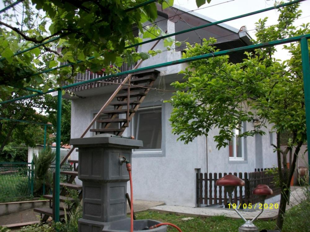 Slika 4 - Batajnica,  Kuća na prodaju, 270m2, 195.000€