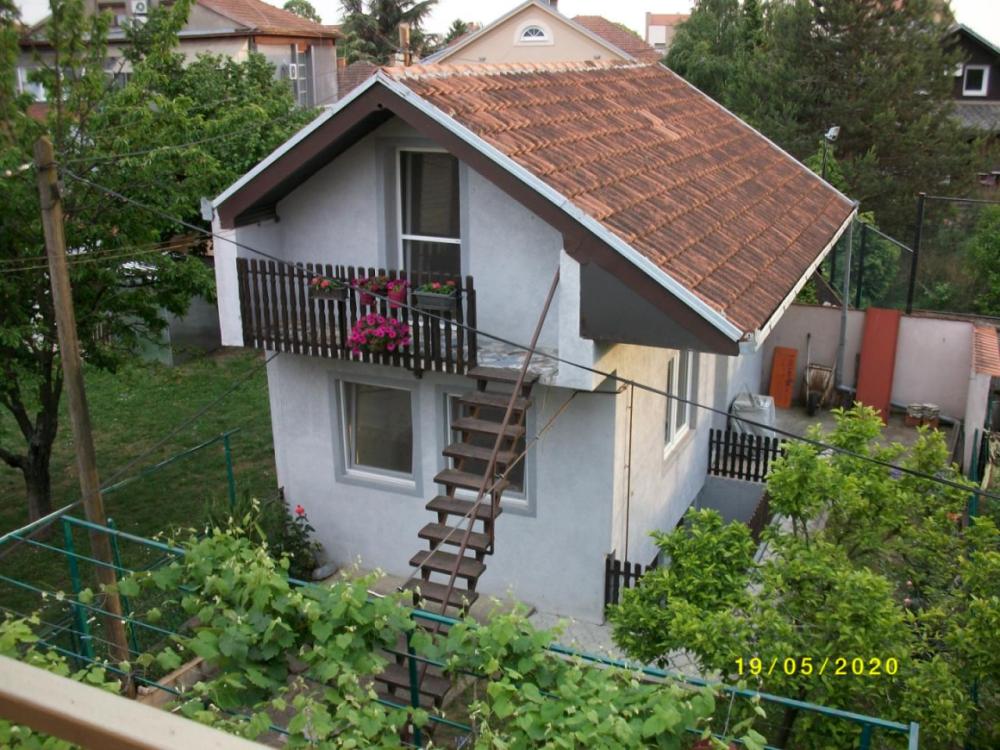 Slika 5 - Batajnica,  Kuća na prodaju, 270m2, 195.000€