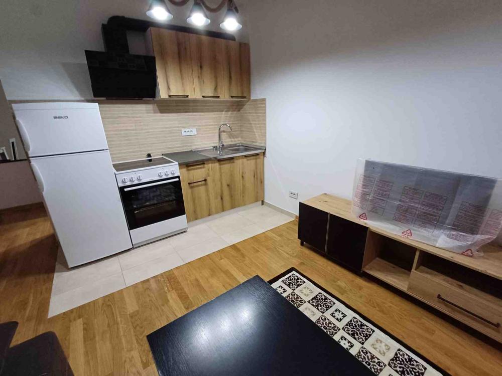 Slika 1 - Rada Neimara, Dvosoban stan za izdavanje, 42m2, 550€