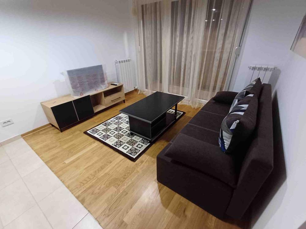 Glavna slika -Rada Neimara, Dvosoban stan za izdavanje, 42m2, 550€