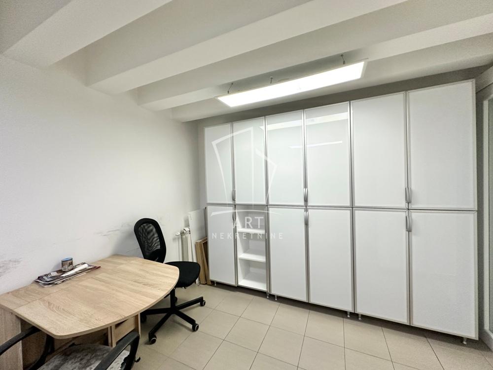Slika 9 - Vojvode Brane,  Lokal za izdavanje, 164m2, 1.600€