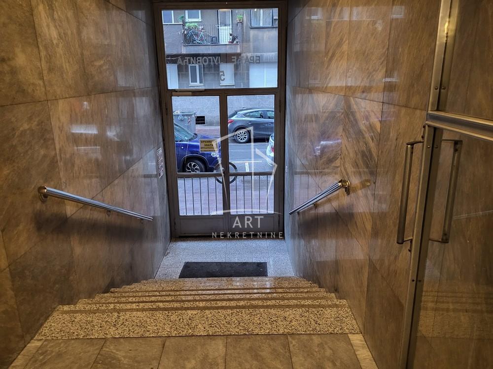 Slika 11 - Braće Jugovića, Dvosoban stan za izdavanje, 52m2, 650€