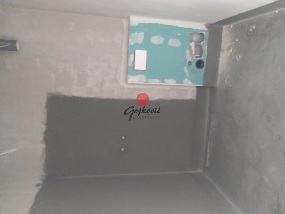 Slika 2 - Vitezova Karađorđeve Zvezde, Dvoiposoban stan na prodaju, 53m2, 120.770€