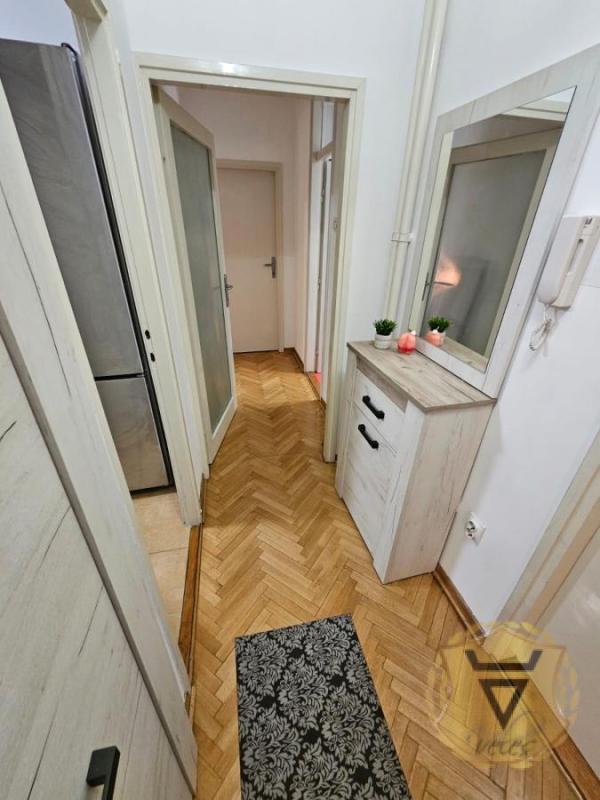 Slika 9 - Trosoban stan za izdavanje, 85m2, 1.000€