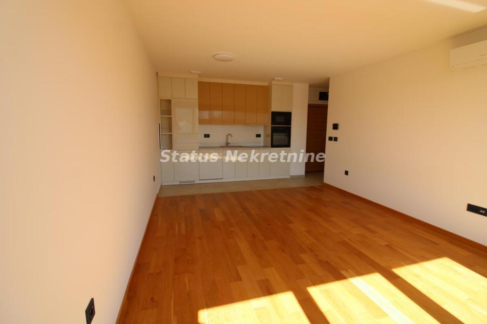 Slika 9 - Trosoban stan za izdavanje, 60m2, 800€