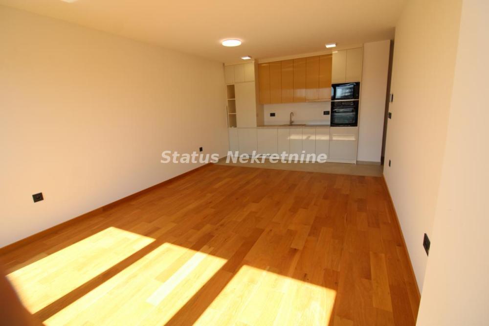 Slika 11 - Trosoban stan za izdavanje, 60m2, 800€