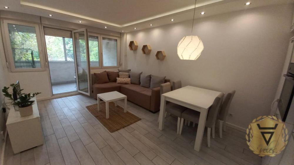 Glavna slika -Dvoiposoban stan za izdavanje, 50m2, 600€