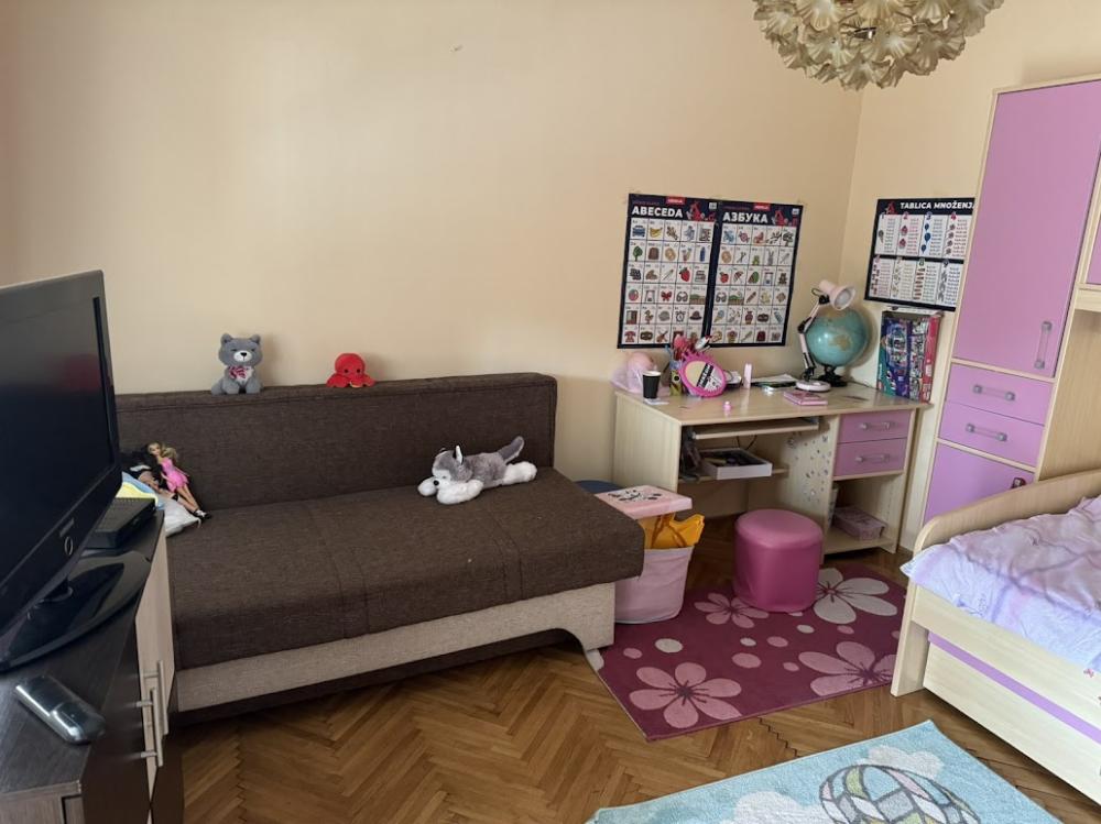 Slika 4 - jesenjinova 3,  Kuća na prodaju, 236m2, 265.000€