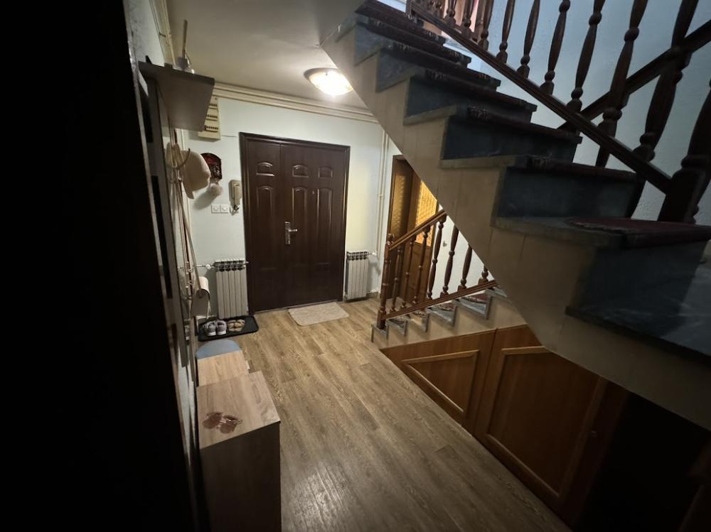 Slika 8 - jesenjinova 3,  Kuća na prodaju, 236m2, 265.000€