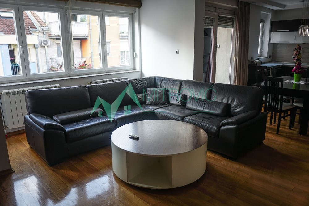 Slika 2 - Četvorosoban stan na prodaju, 121m2, 319.900€