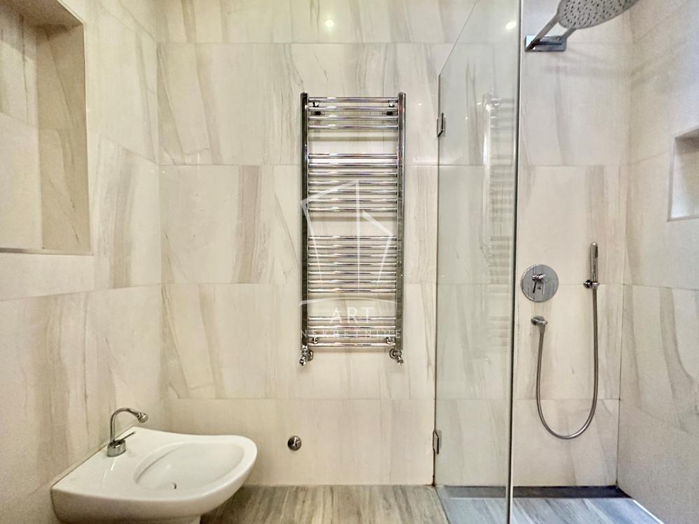 Slika 8 - Braće Jugovića, Četvorosoban stan za izdavanje, 132m2, 2.200€