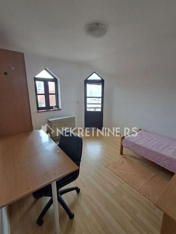 Slika 1 - Gostivarska, Trosoban stan za izdavanje, 60m2, 500€