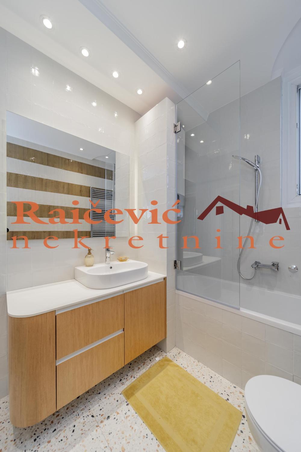 Slika 7 - Krunska, Trosoban stan na prodaju, 107m2, 570.000€