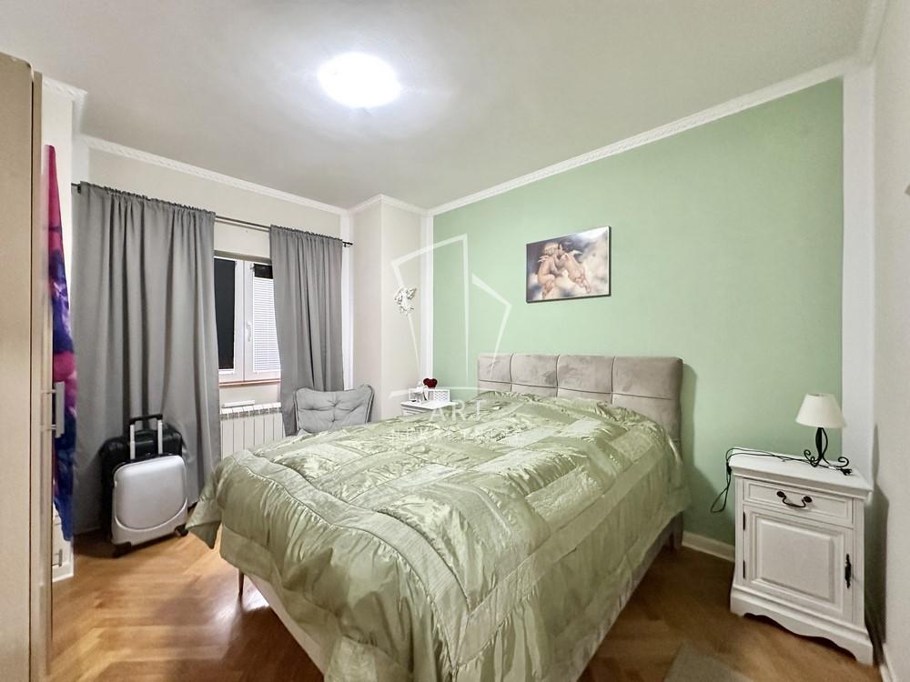 Slika 10 - Vuka Karadžića,  Kuća na prodaju, 192m2, 350.000€