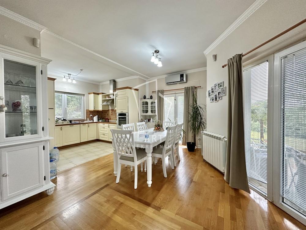 Slika 5 - Vuka Karadžića,  Kuća na prodaju, 192m2, 350.000€
