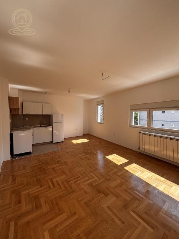 Slika 1 - Dvosoban stan za izdavanje, 55m2, 450€