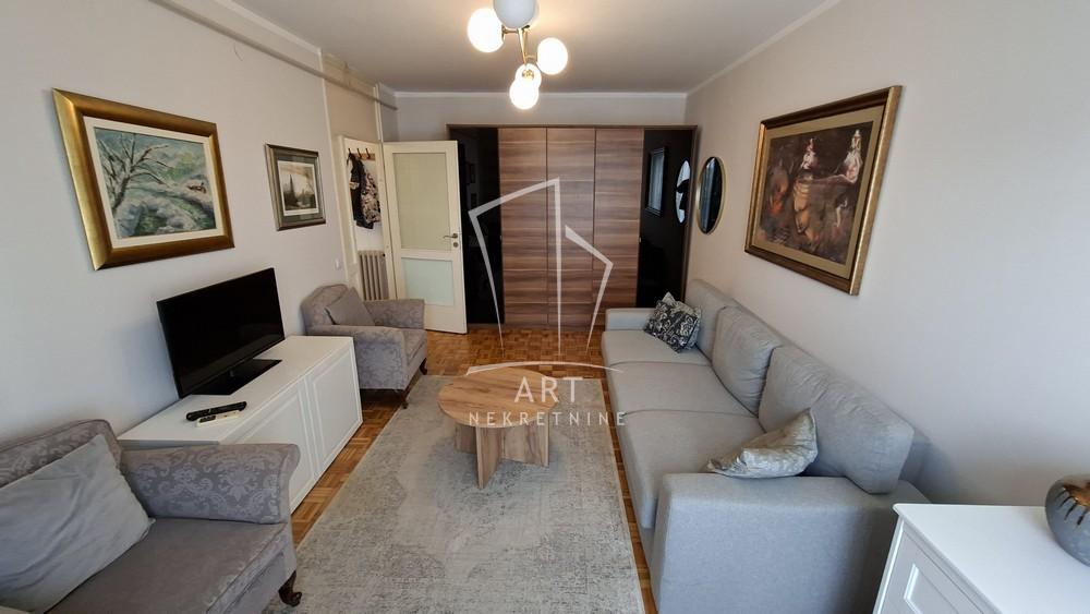 Slika 2 - Nehruova, Jednoiposoban stan za izdavanje, 50m2, 550€