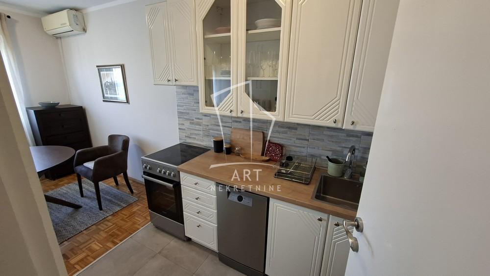 Slika 4 - Nehruova, Jednoiposoban stan za izdavanje, 50m2, 550€