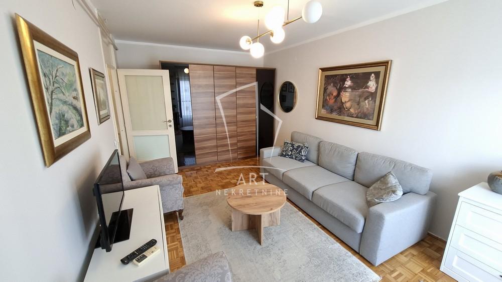 Glavna slika -Nehruova, Jednoiposoban stan za izdavanje, 50m2, 550€