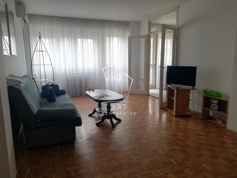 Glavna slika -Jurija Gagarina, Jednoiposoban stan za izdavanje, 56m2, 450€