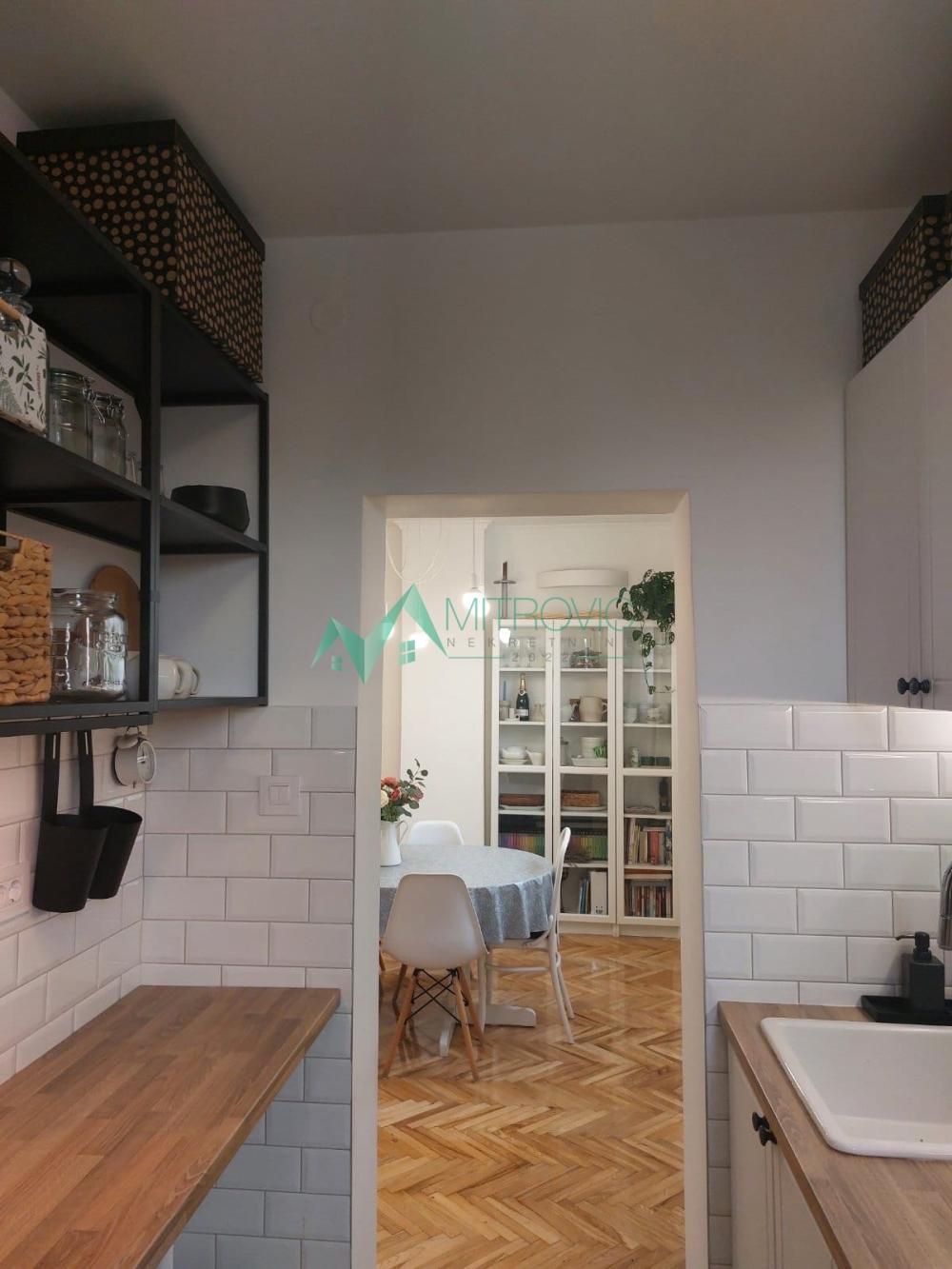 Glavna slika - Kuća na prodaju, 360m2, 257.500€