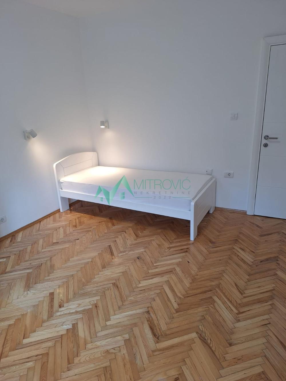 Slika 8 -  Kuća na prodaju, 360m2, 257.500€