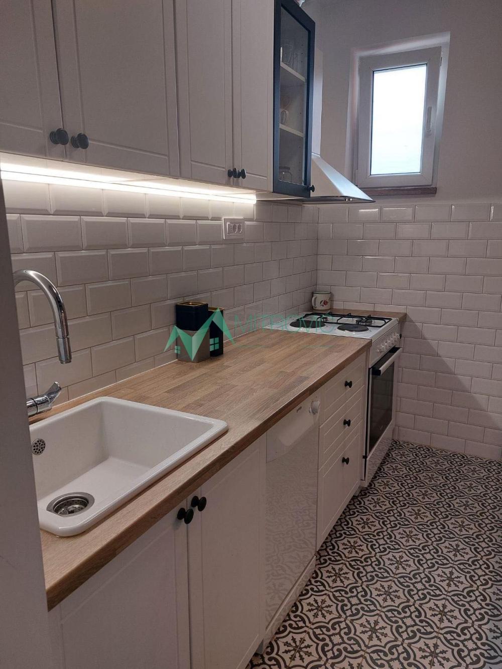 Slika 4 -  Kuća na prodaju, 360m2, 257.500€