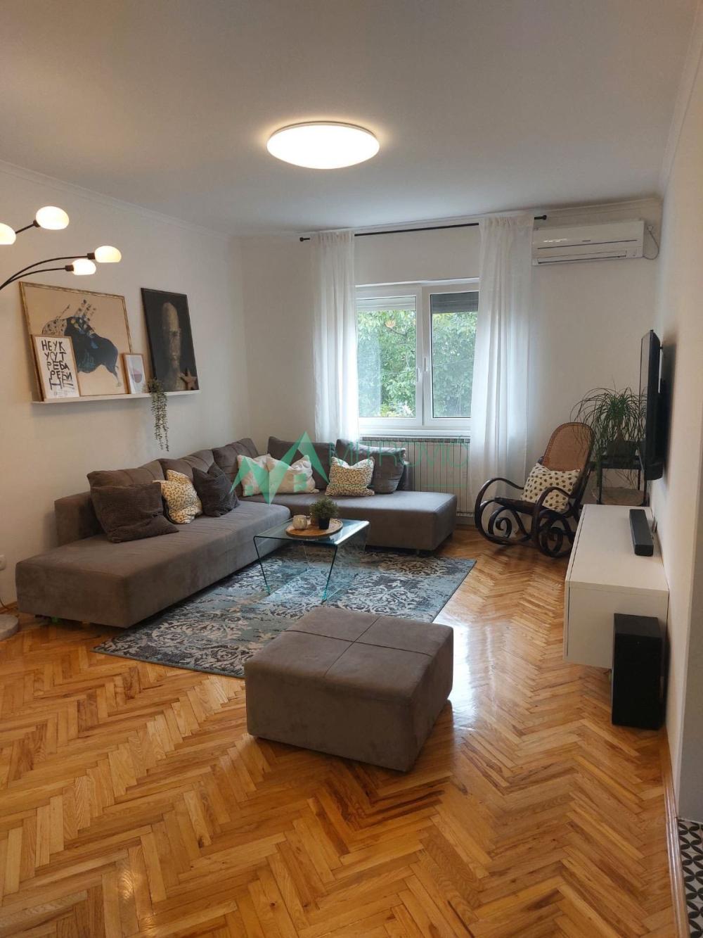 Slika 2 -  Kuća na prodaju, 360m2, 257.500€