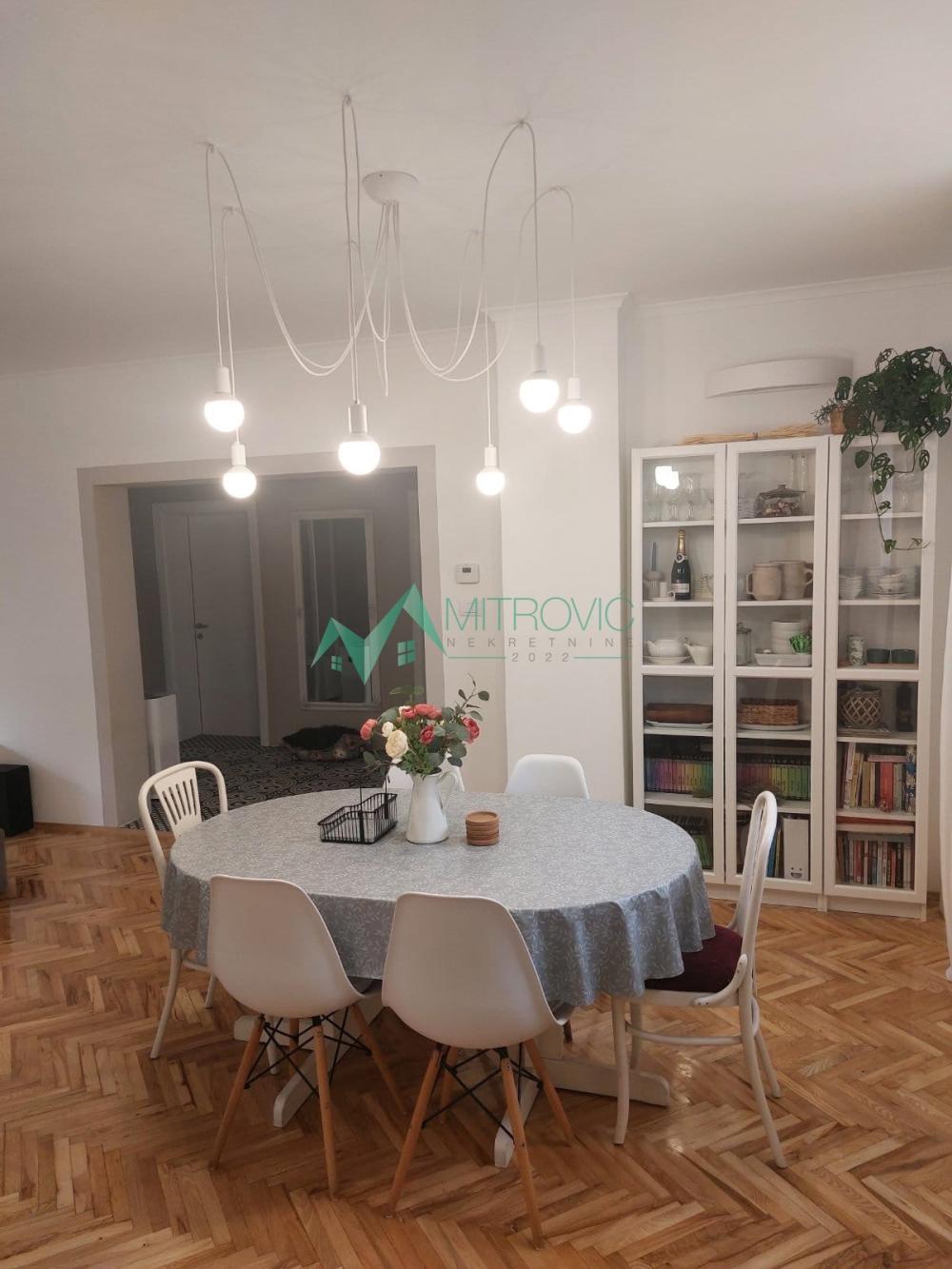 Slika 1 -  Kuća na prodaju, 360m2, 257.500€