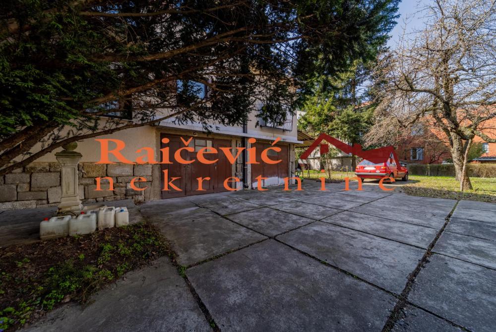 Slika 4 - Vladimira Gacinovica,  Kuća na prodaju, 400m2, 2.500.000€