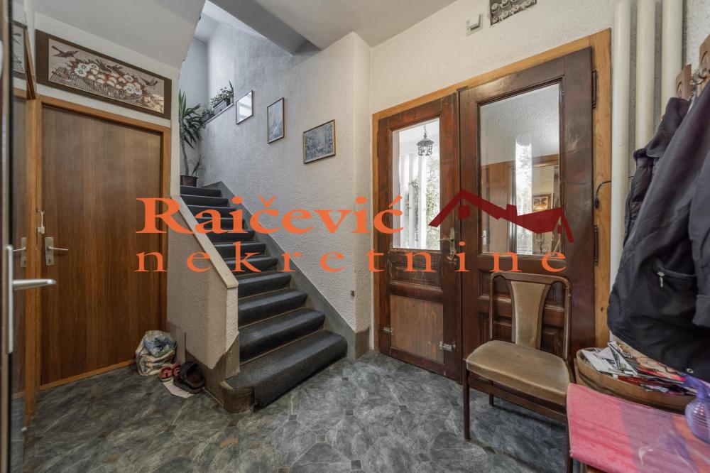 Slika 11 - Vladimira Gacinovica,  Kuća na prodaju, 400m2, 2.500.000€