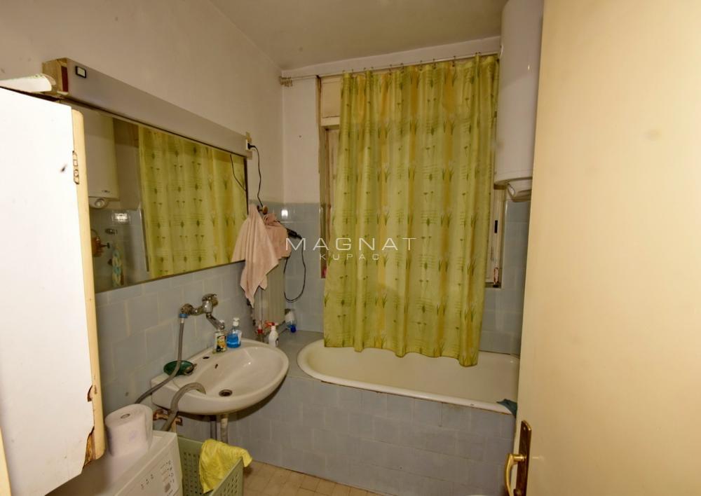 Slika 11 - Dostojevskog,  Kuća na prodaju, 212m2, 430.000€