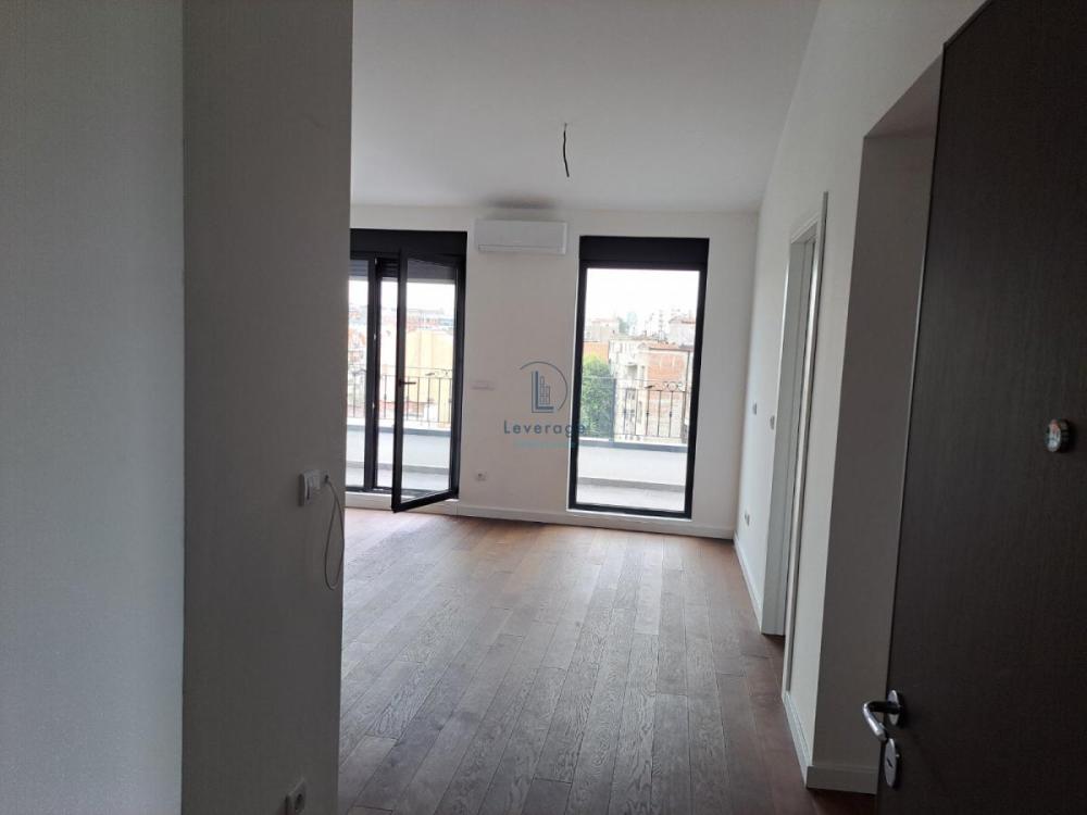 Slika 4 - Luke Vukalovića, Četvorosoban stan na prodaju, 93m2, 475.000€