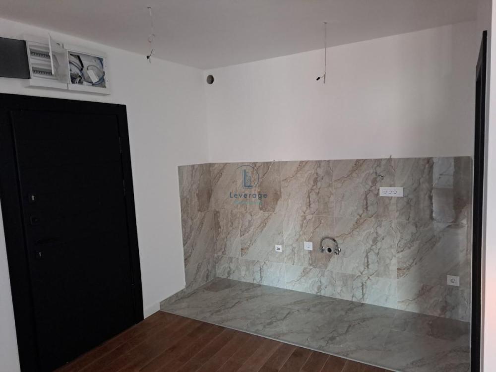 Slika 1 - Dvoiposoban stan na prodaju, 60m2, 165.000€