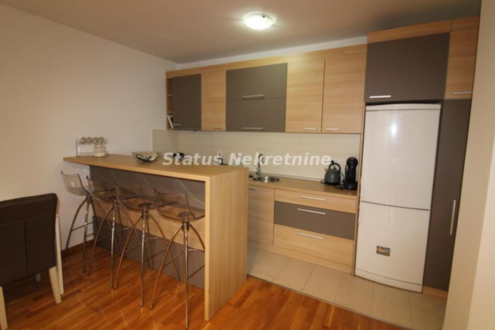 Slika 1 - Trosoban stan za izdavanje, 63m2, 700€